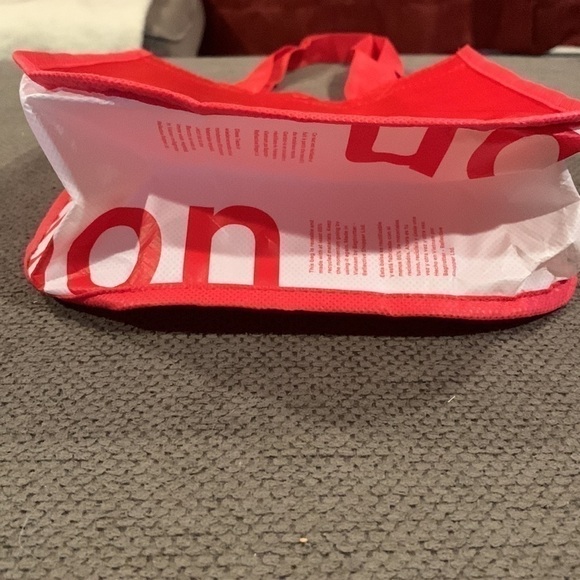 LuLuLemon Snap Red & White Reusable Bag - Picture 5 of 11